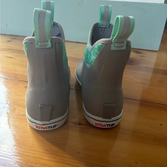 Woman’s Xtratuf Gray and Green Boots - Picture 3 of 6